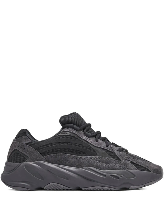 Yeezy Boost 700 V2 Vanta Sneakers