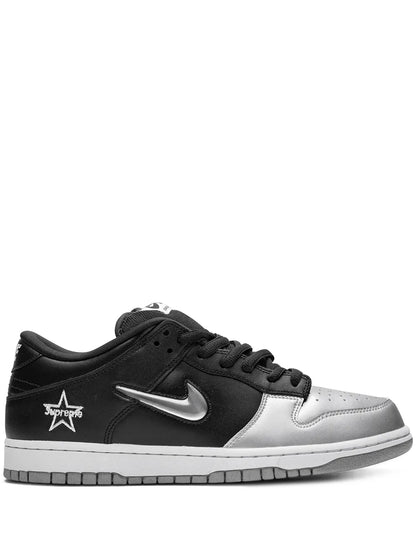 X Supreme Sb Dunk Low Og Qs Jewel Swoosh Silver/Black Sneakers