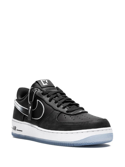 X Colin Kaepernick Air Force 1 07 Qs Sneakers