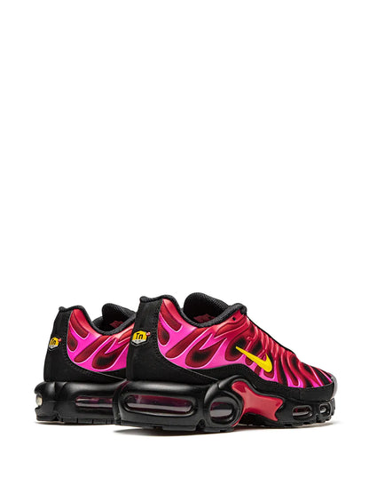 X Supreme Air Max Plus Tn Black/Red Sneakers