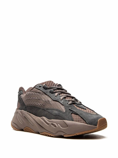 Yeezy Boost 700 V2 Mauve Sneakers