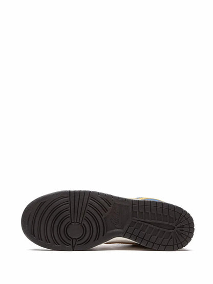 X Kasina Dunk Low 80S Bus Sneakers