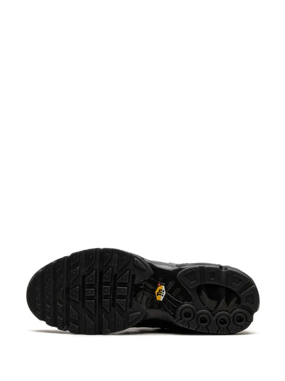 X A-Cold-Wall* Air Max Plus Sneakers