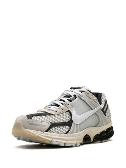 Zoom Vomero 5 Supersonic Sneakers