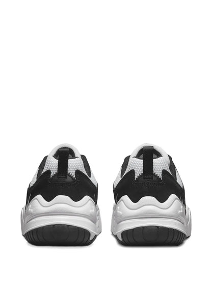 Tech Hera Blk/Wht Black/White Sneakers