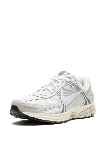 Zoom Vomero 5 Platinum Tint Sneakers