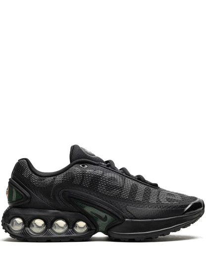 X Supreme Air Max Dn Black Sneakers