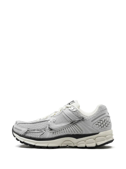 Zoom Vomero 5 Chrome Sneakers