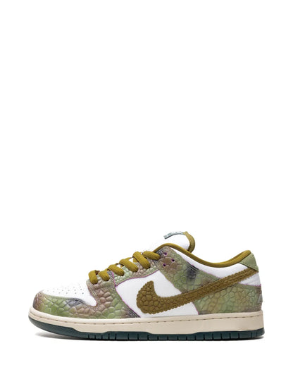 X Alexis Sablone Sb Dunk Low Pro Chameleon Sneakers