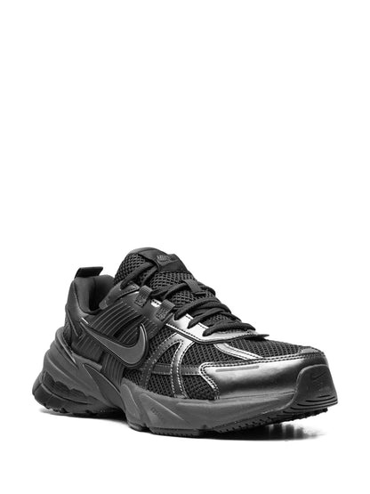 V2K Run Black/Dark Smoke Grey Sneakers