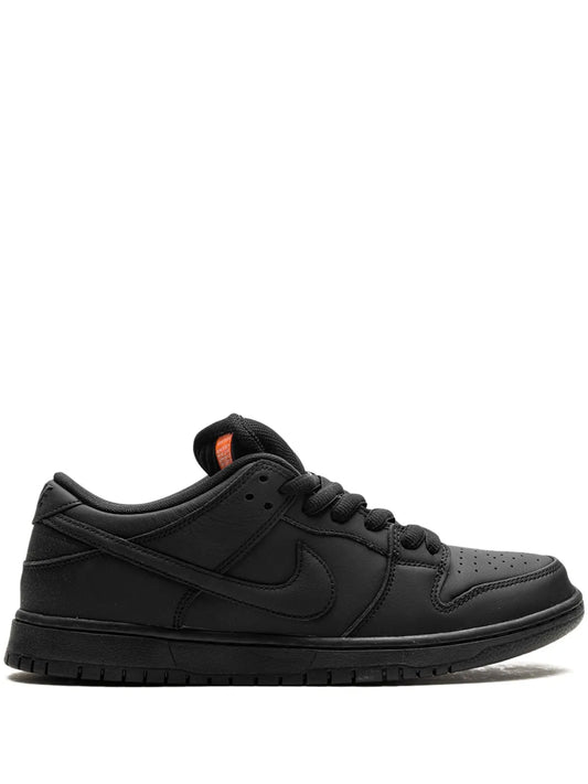Sb Dunk Triple Black/Orange Sneakers