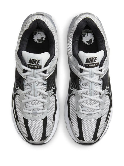 Zoom Vomero 5 Sneakers
