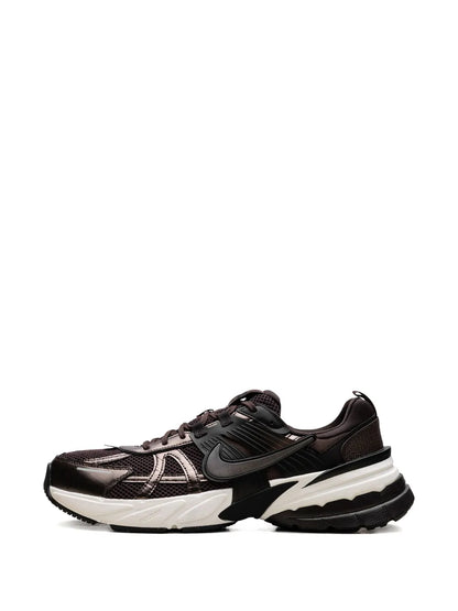 V2K Run Velvet Brown/White/Black/Baroque Brown Sneakers