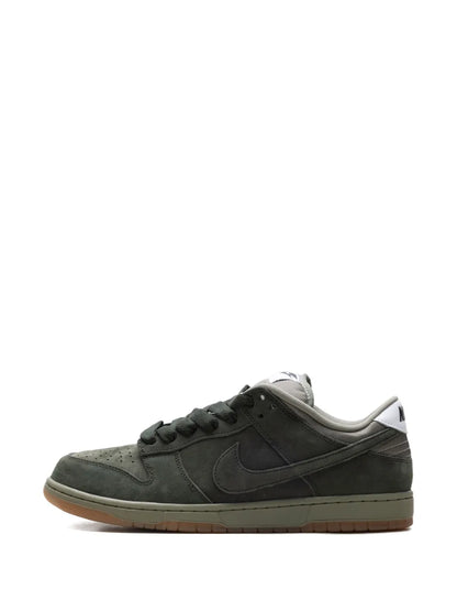Sb Dunk Low Pro B Sneakers