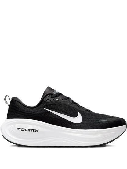 Vomero Plus Sneakers
