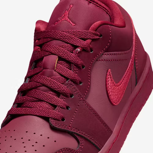 Air Jordan 1 Low SE Women's Shoes