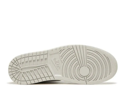 styleora Air Jordan 1 Retro High OG First in Flight Women's Shoes styleora