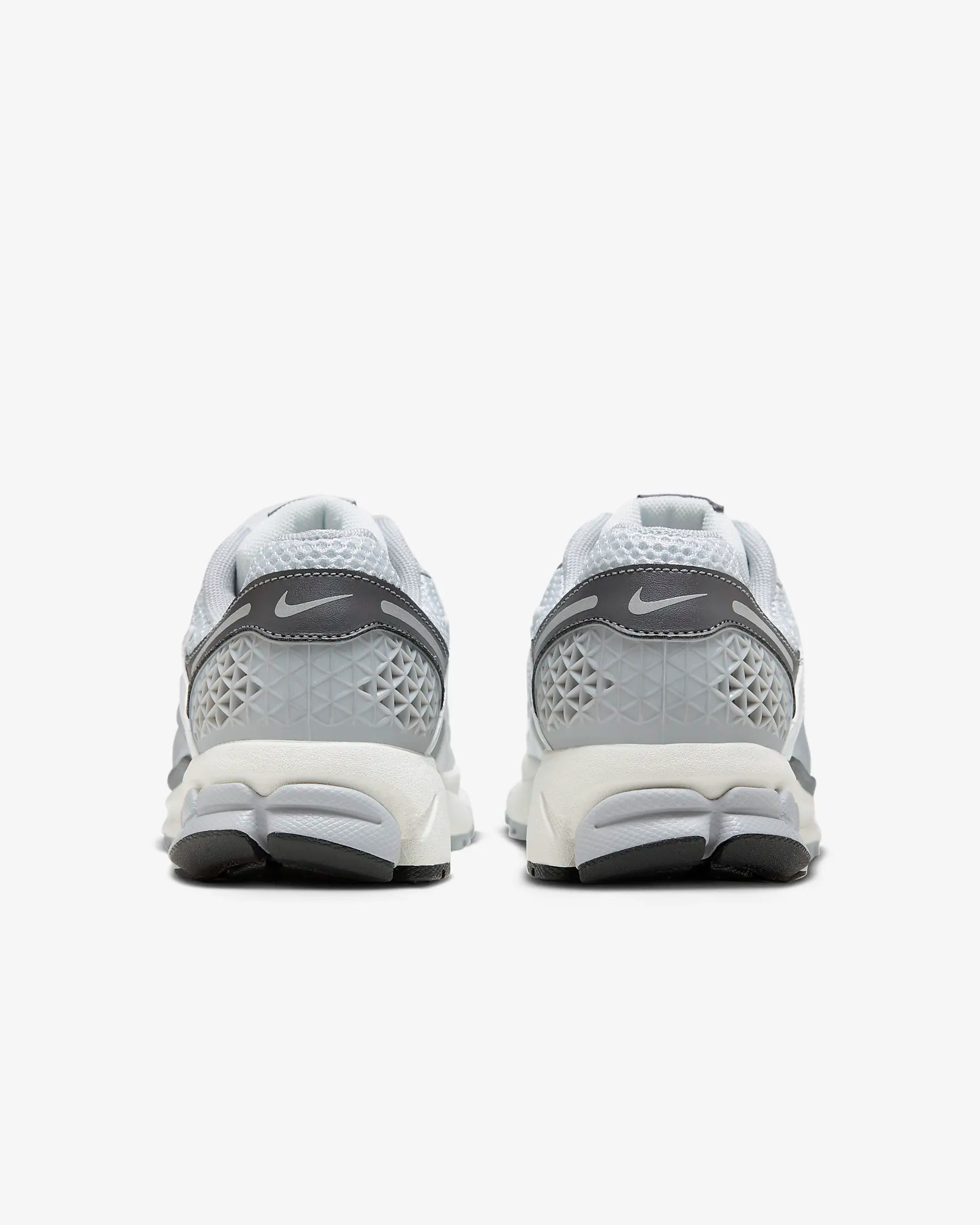 styleora Air Zoom Vomero 5 Shoes styleora